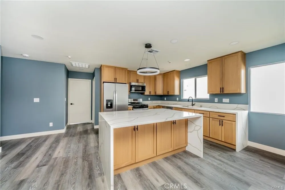 263 S 7th Street Colton, CA 92324