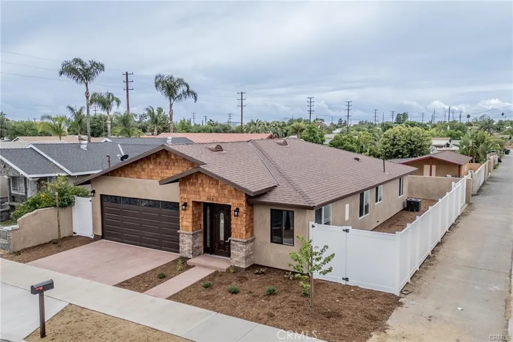 263 S 7th Street Colton, CA 92324
