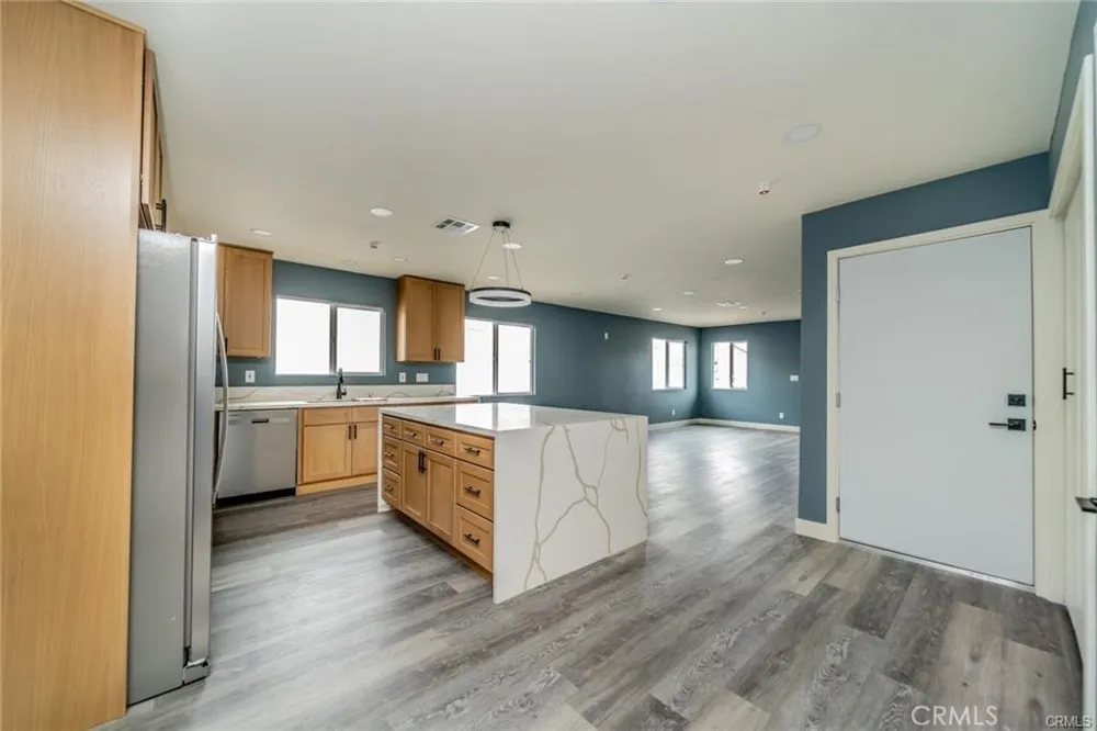 263 S 7th Street Colton, CA 92324