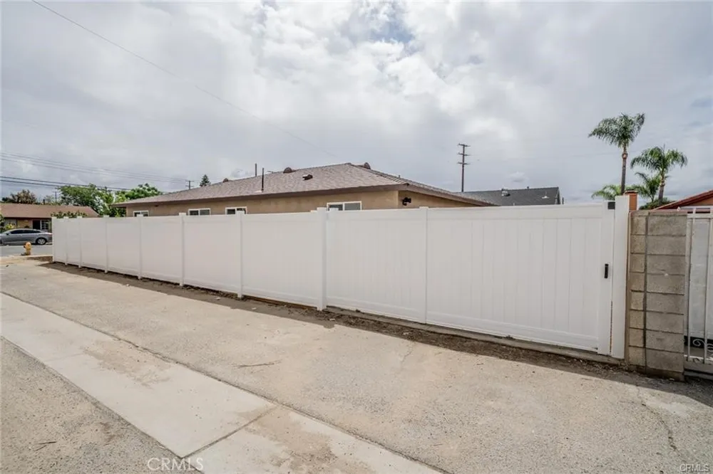263 S 7th Street Colton, CA 92324