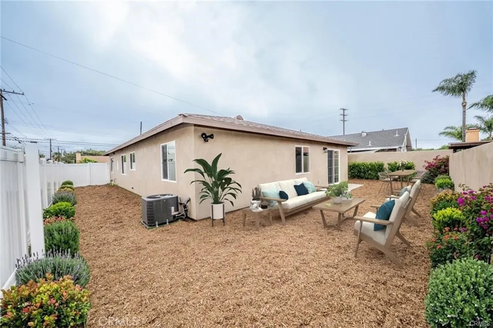 263 S 7th Street Colton, CA 92324