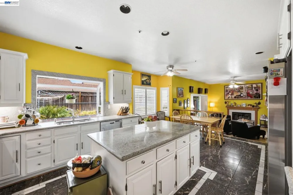 32219 Allison Dr Union City, CA 94587
