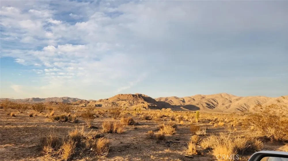 Japatul Apple Valley, CA 92308