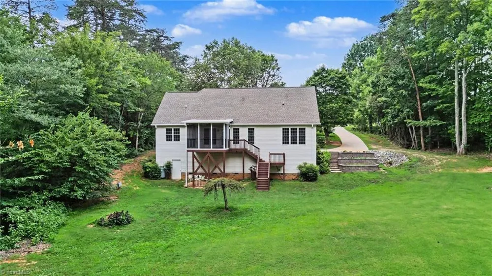 8602 Winding Hill Drive Stokesdale, NC 27357