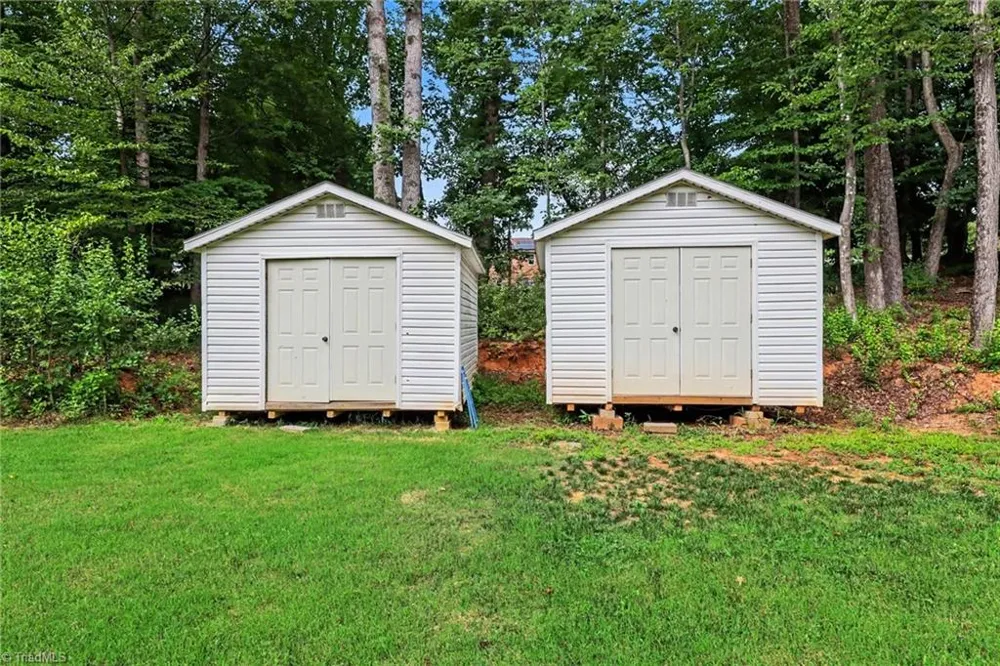 8602 Winding Hill Drive Stokesdale, NC 27357