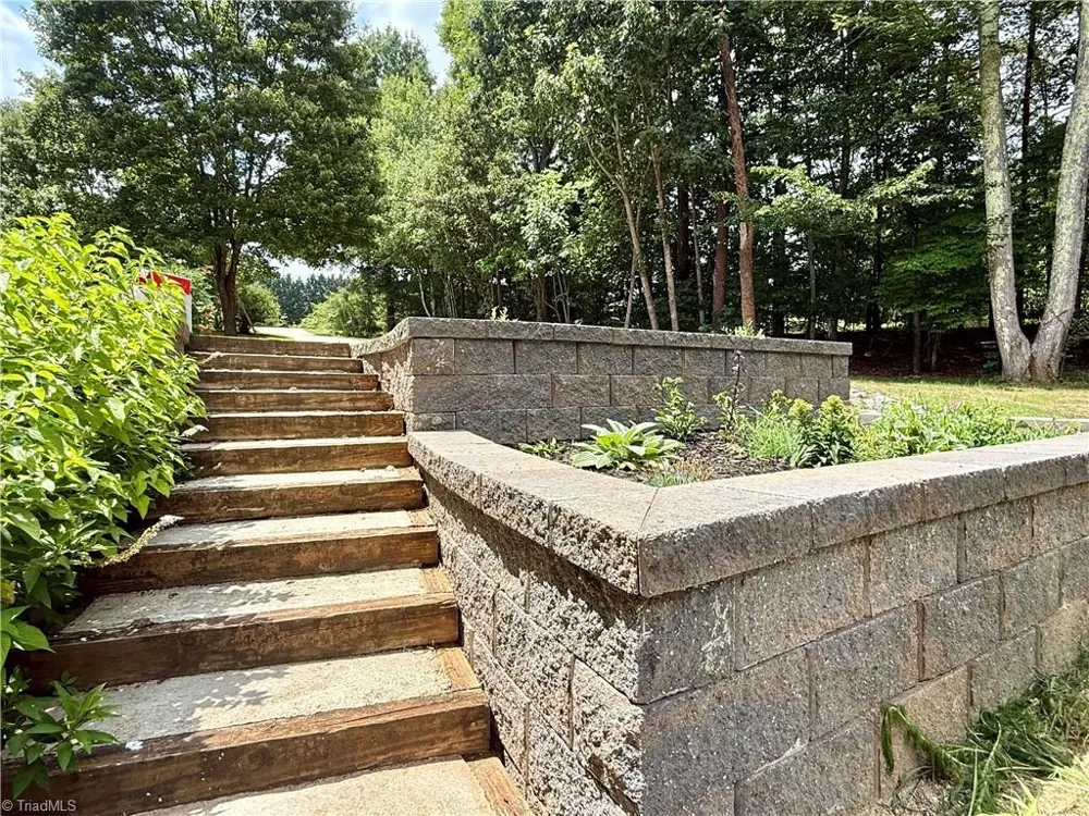 8602 Winding Hill Drive Stokesdale, NC 27357
