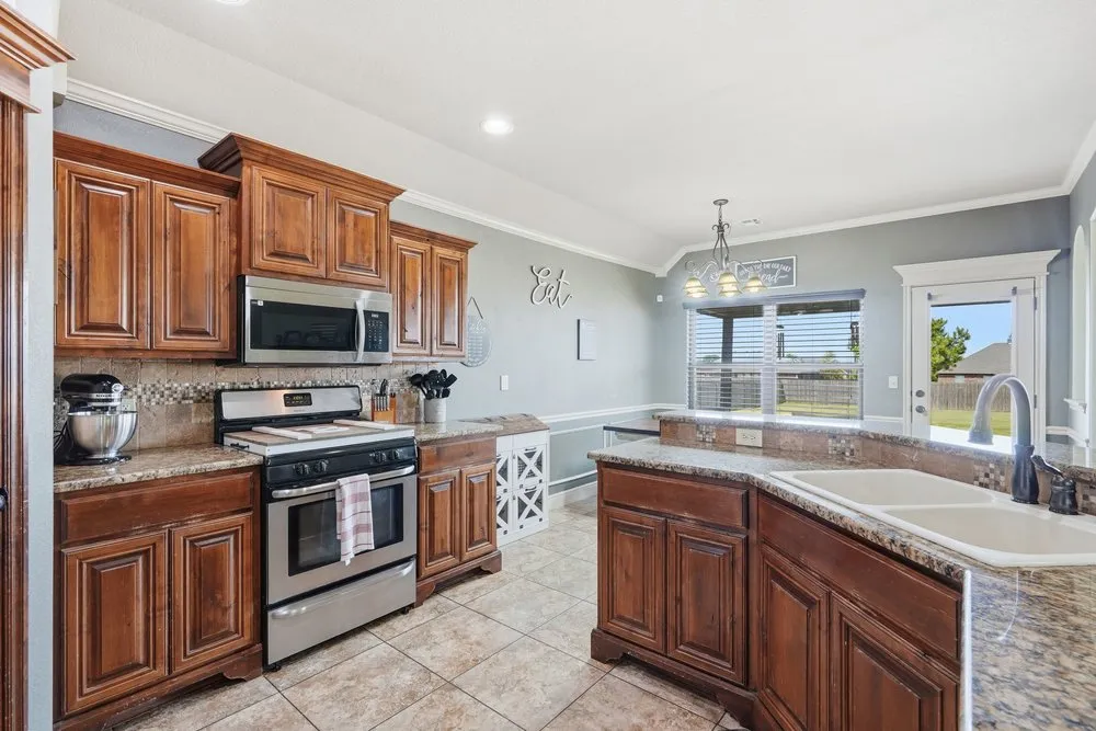 14468 72nd East Avenue Collinsville, OK 74021