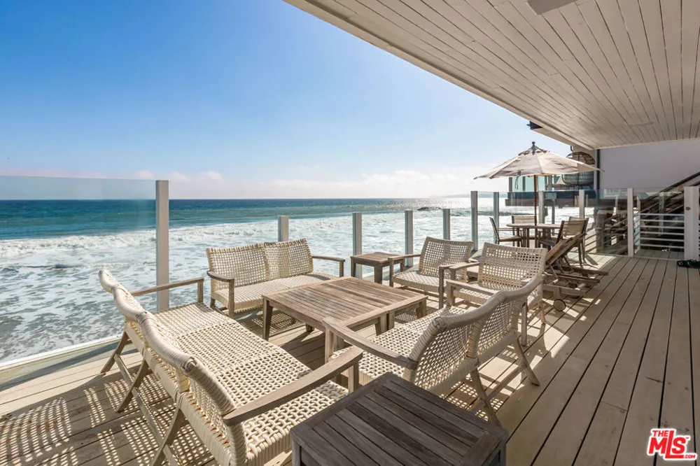 25212 Malibu Road Malibu, CA 90265