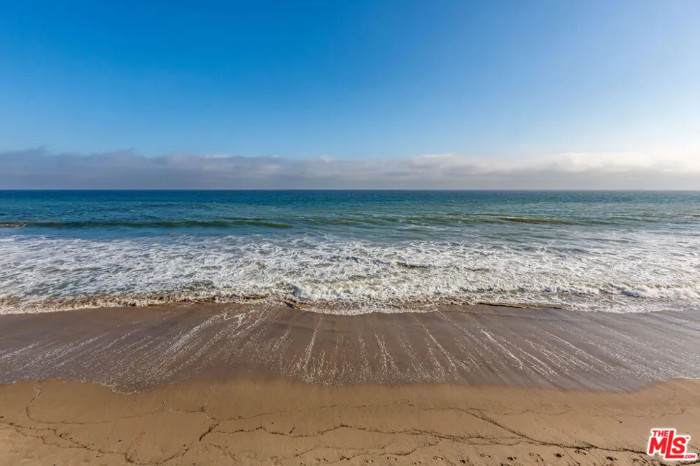 25212 Malibu Road Malibu, CA 90265