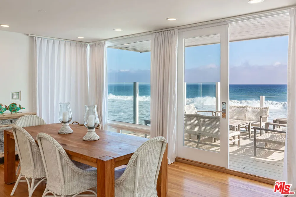 25212 Malibu Road Malibu, CA 90265