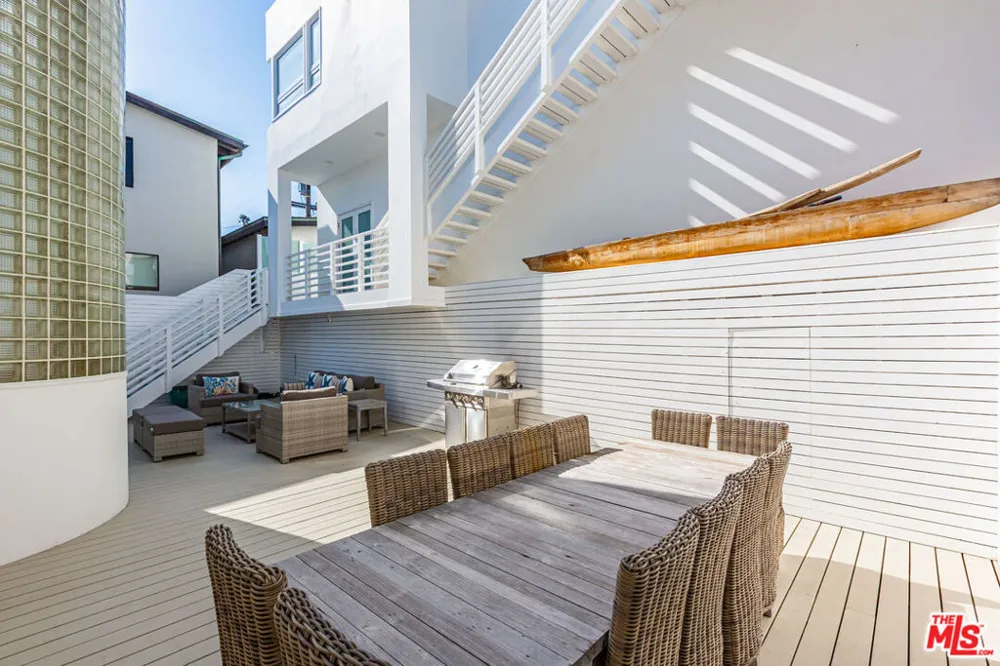 25212 Malibu Road Malibu, CA 90265