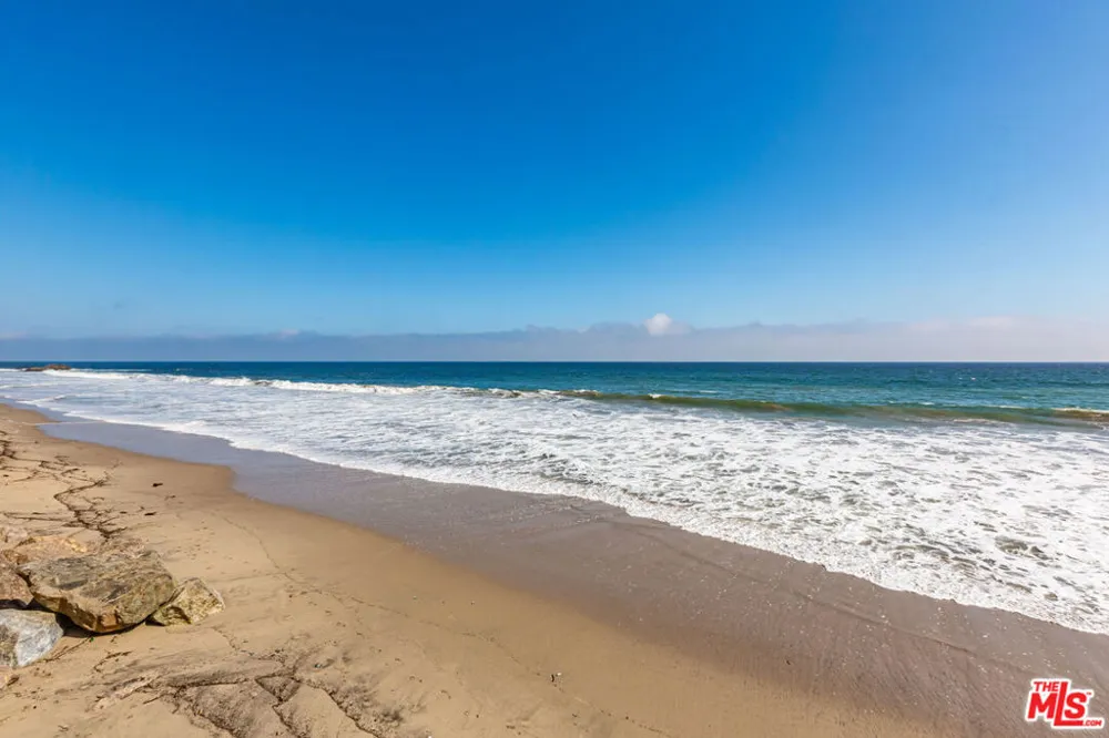 25212 Malibu Road Malibu, CA 90265