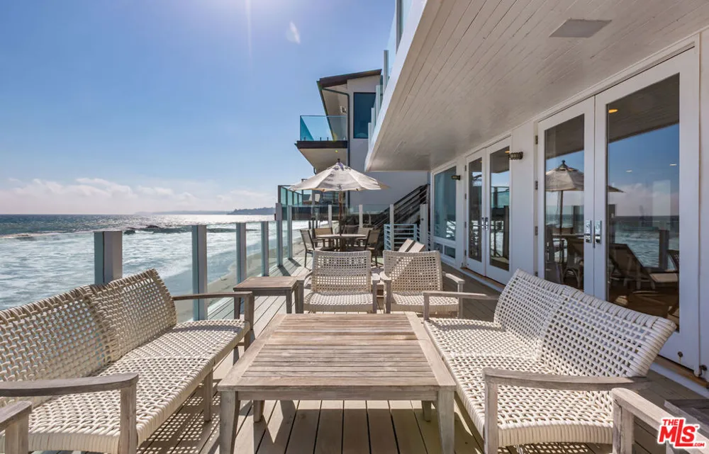 25212 Malibu Road Malibu, CA 90265