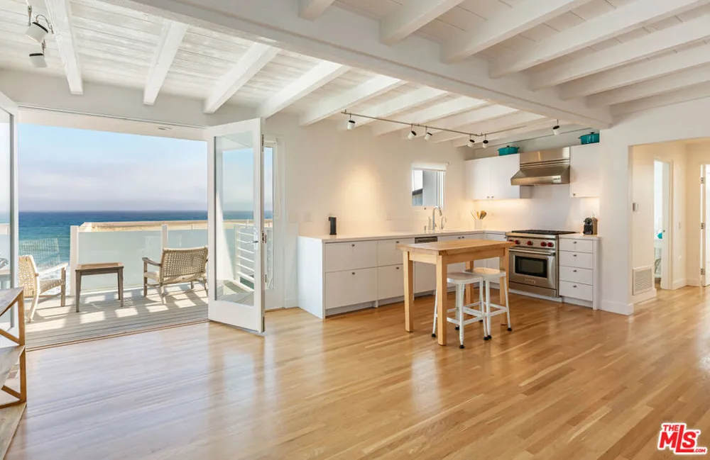 25212 Malibu Road Malibu, CA 90265