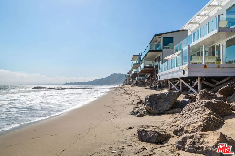 25212 Malibu Road Malibu, CA 90265