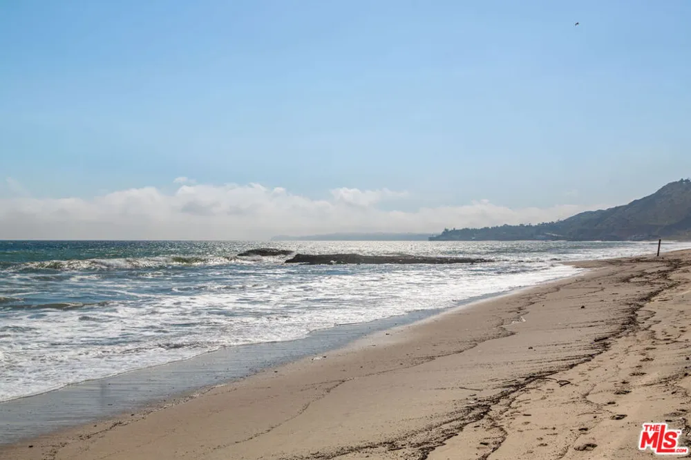 25212 Malibu Road Malibu, CA 90265