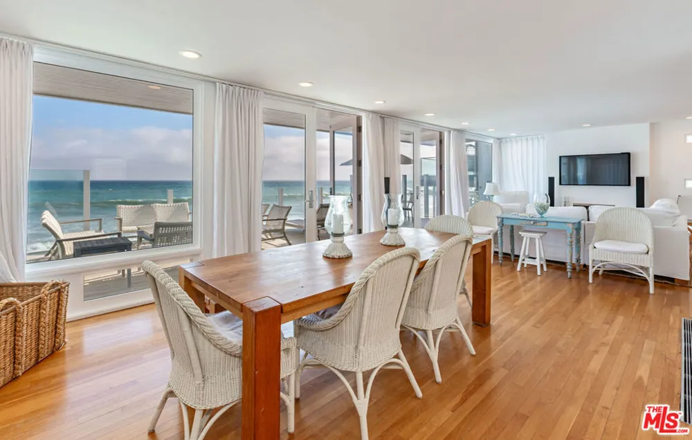 25212 Malibu Road Malibu, CA 90265