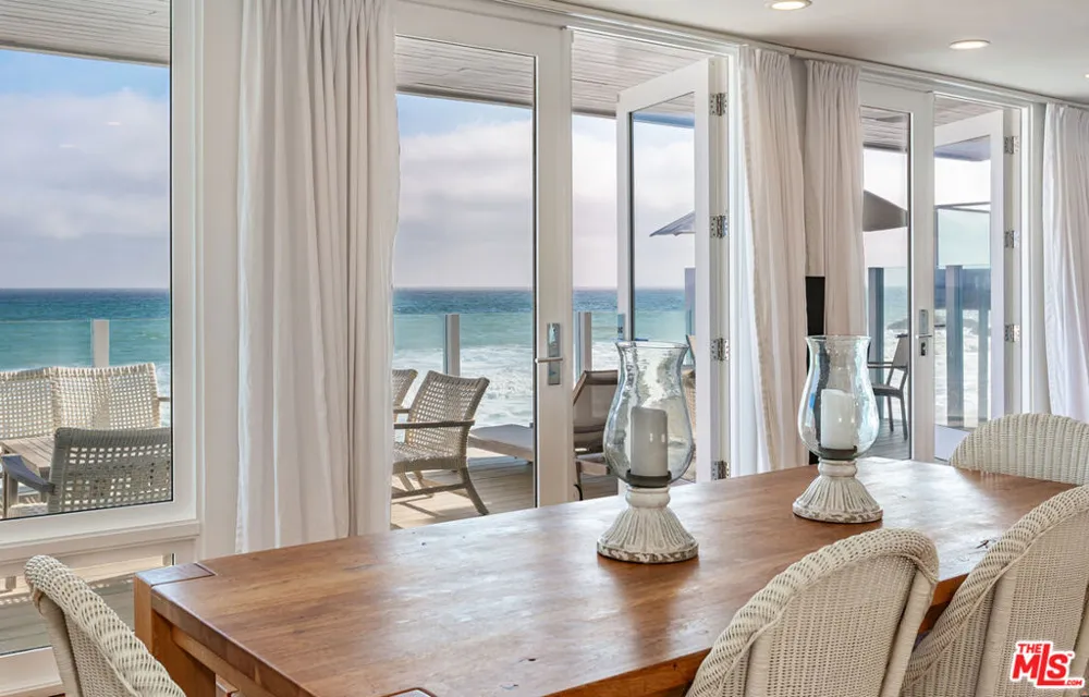 25212 Malibu Road Malibu, CA 90265