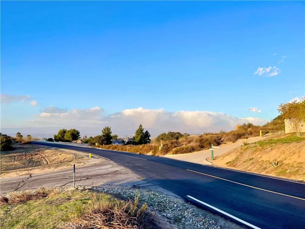 23685 Tapatia Road Homeland, CA 92548