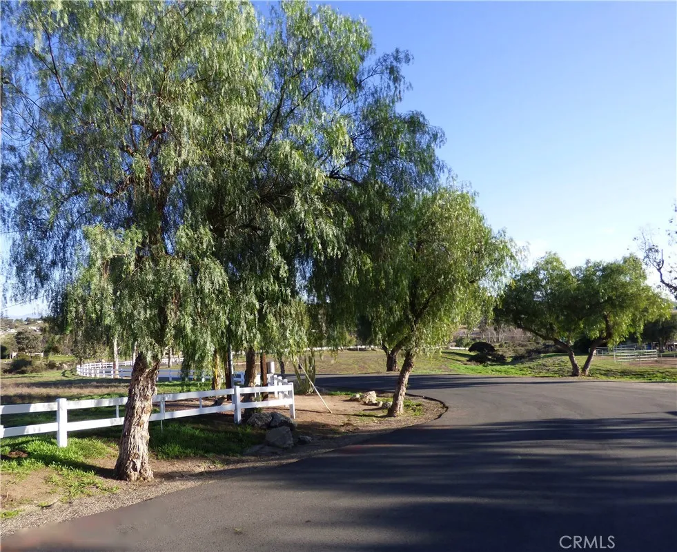 23685 Tapatia Road Homeland, CA 92548