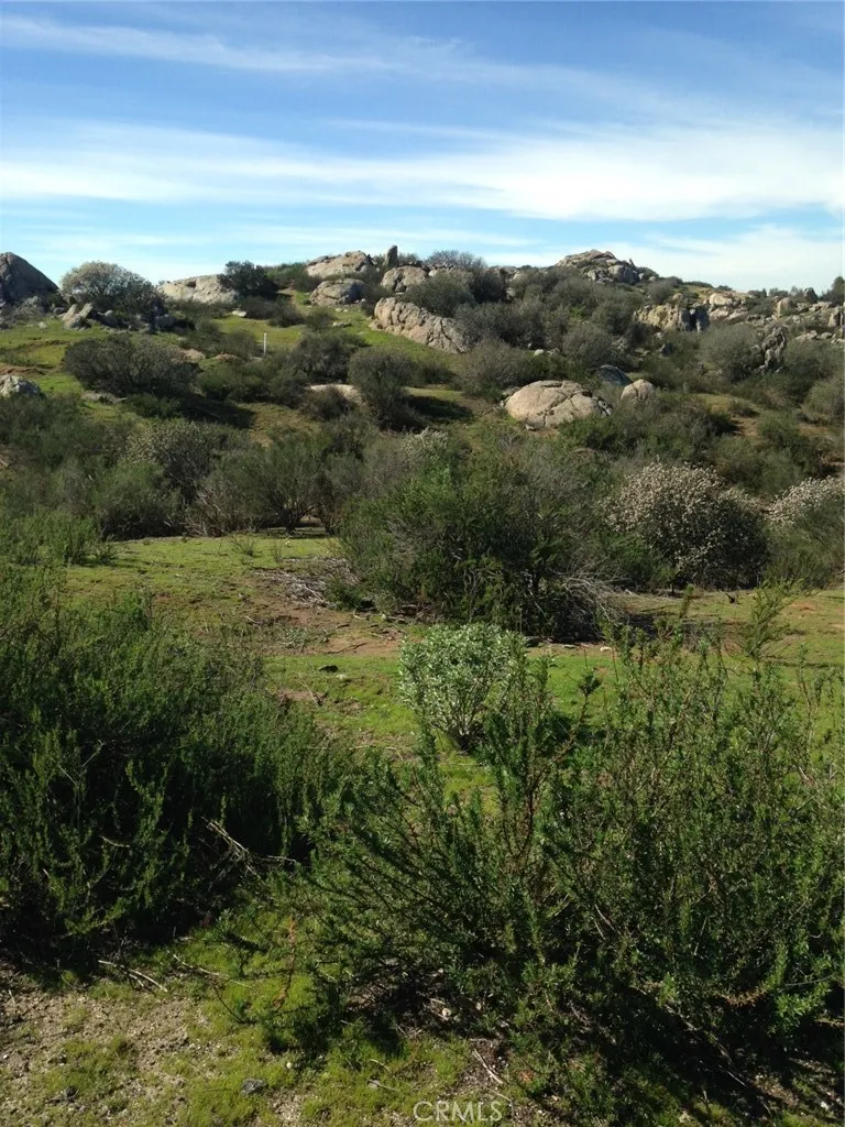 23685 Tapatia Road Homeland, CA 92548