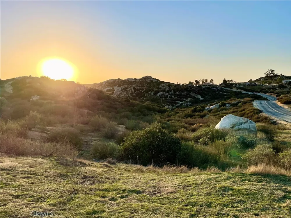 23685 Tapatia Road Homeland, CA 92548