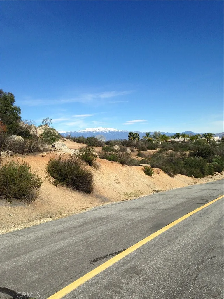 23685 Tapatia Road Homeland, CA 92548