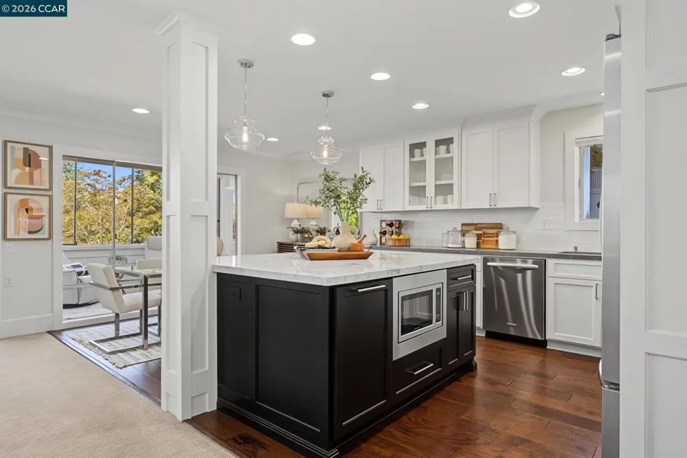 1108 Fairlawn Court #8 Walnut Creek, CA 94595