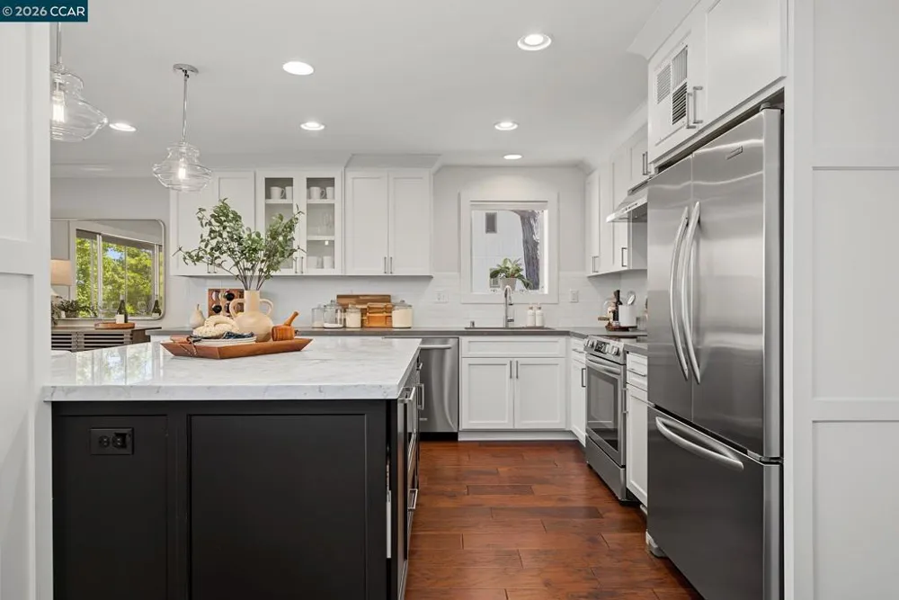 1108 Fairlawn Court #8 Walnut Creek, CA 94595