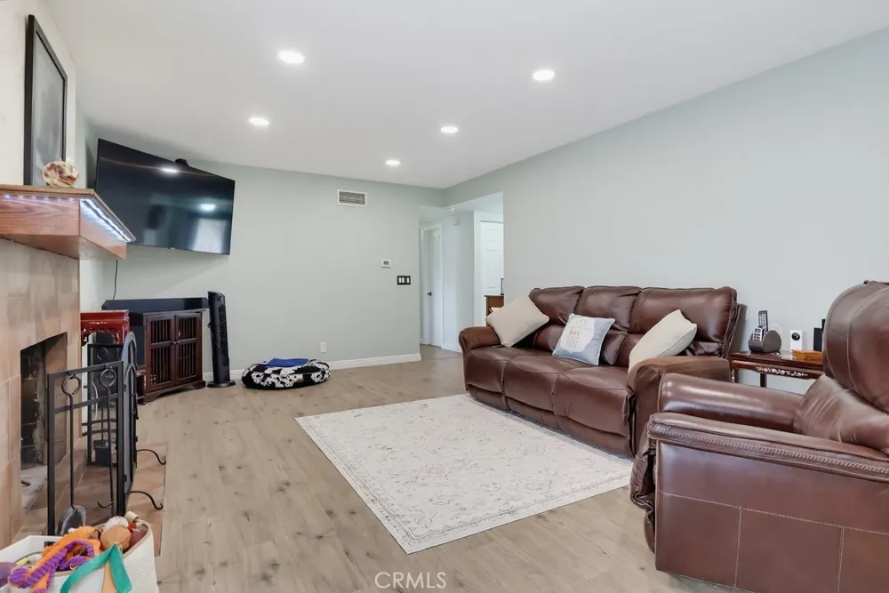 19655 E Covina Covina, CA 91724