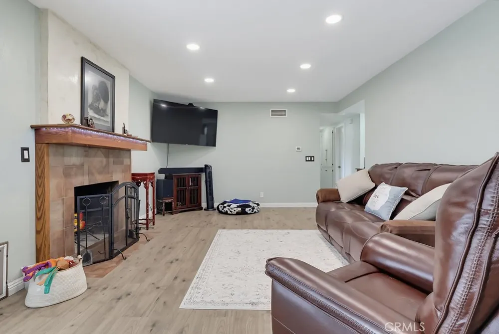 19655 E Covina Covina, CA 91724