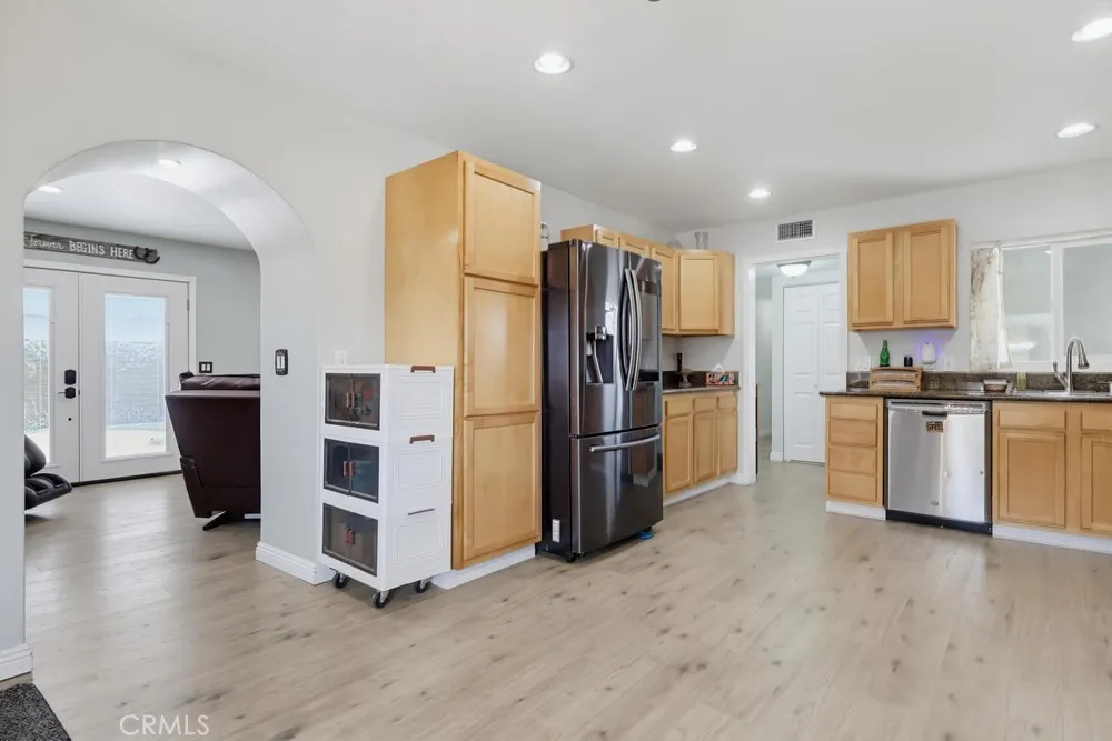 19655 E Covina Covina, CA 91724
