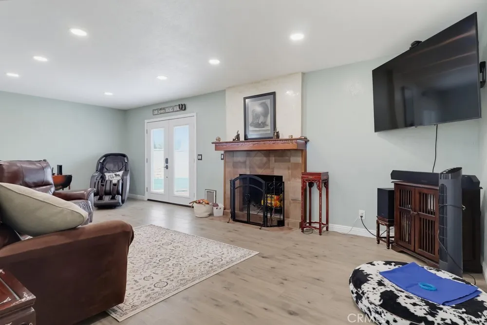 19655 E Covina Covina, CA 91724
