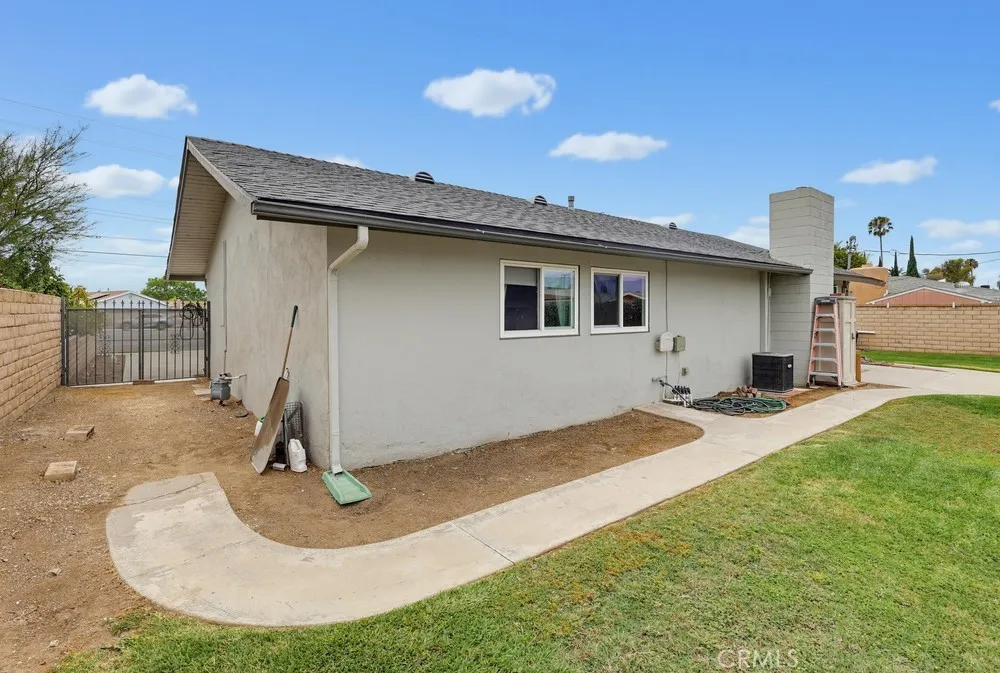 19655 E Covina Covina, CA 91724