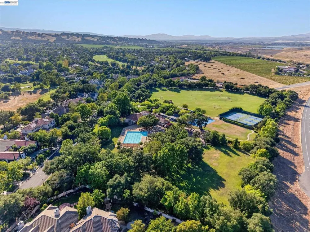 408 Cabonia Ct Pleasanton, CA 94566