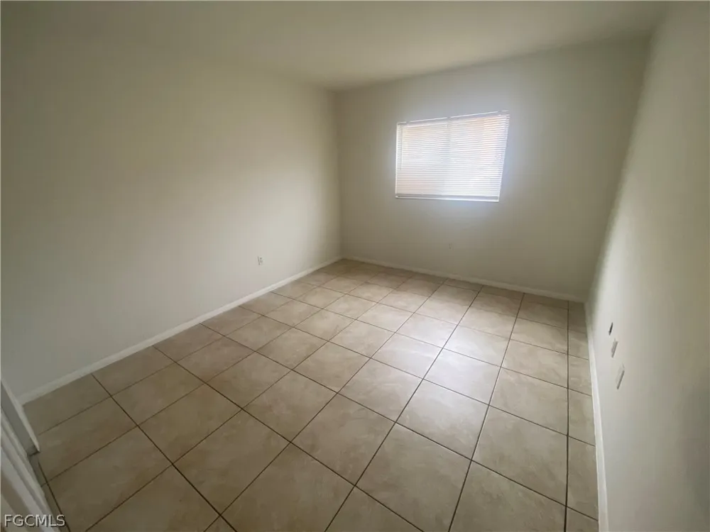 Park Windsor Drive #405 Fort Myers, FL 33901