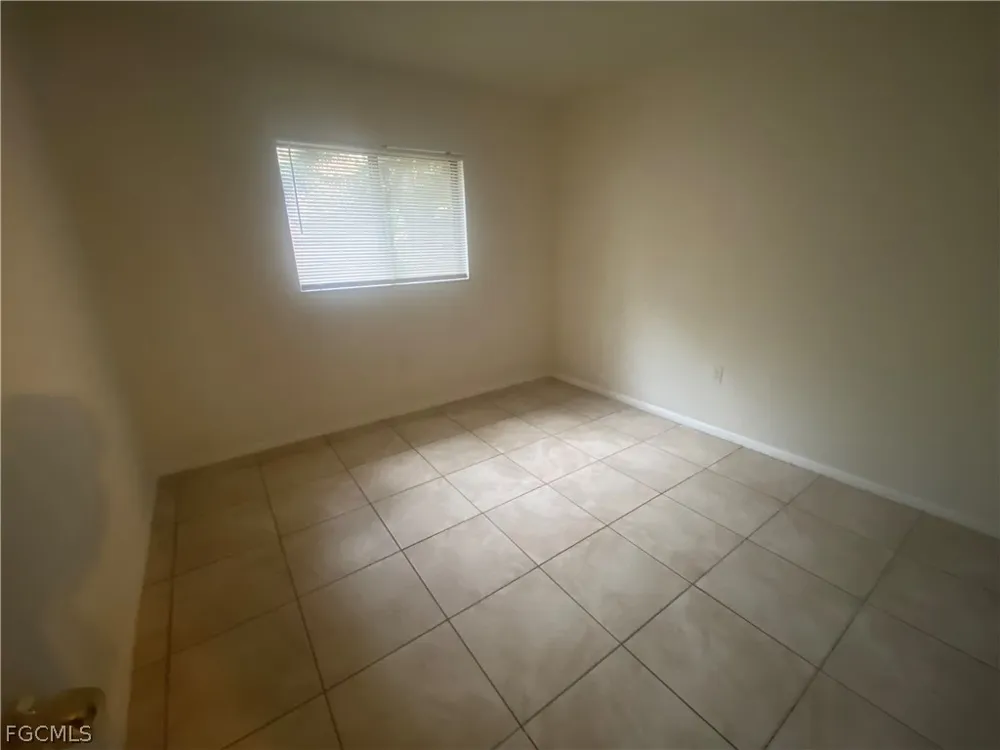 Park Windsor Drive #405 Fort Myers, FL 33901