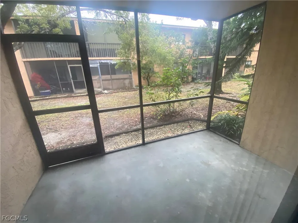 Park Windsor Drive #405 Fort Myers, FL 33901
