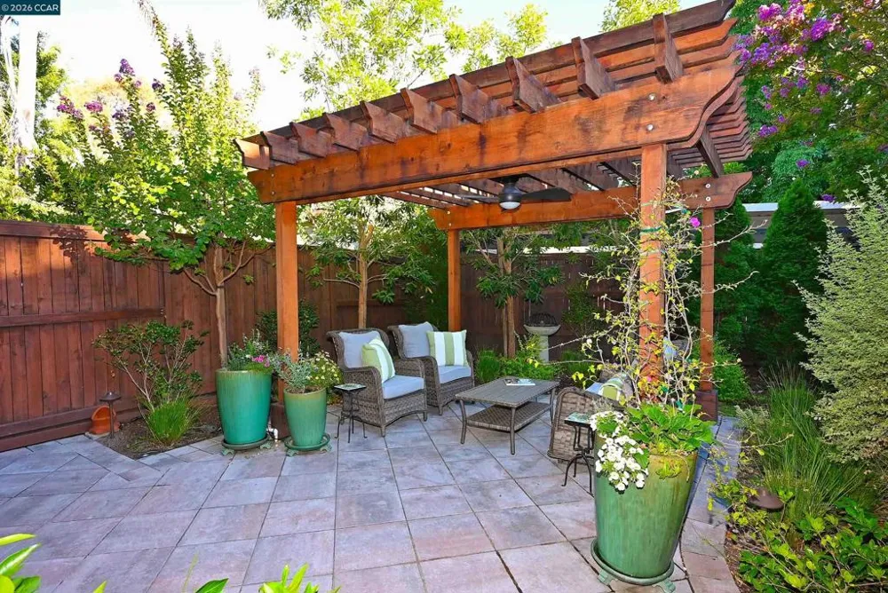 1290 Honey Trail Walnut Creek, CA 94597