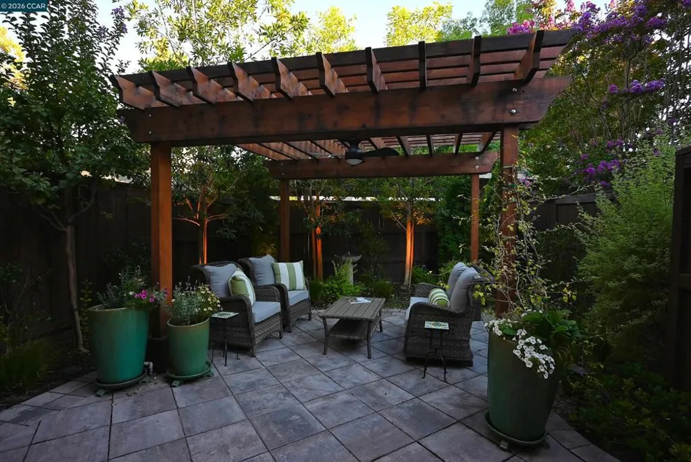 1290 Honey Trail Walnut Creek, CA 94597