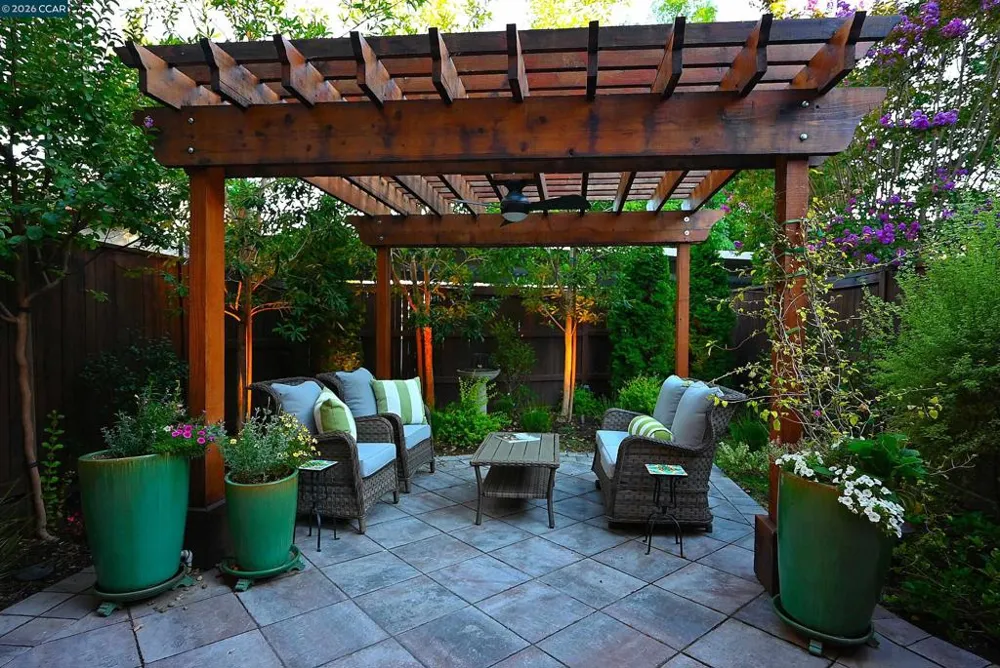 1290 Honey Trail Walnut Creek, CA 94597