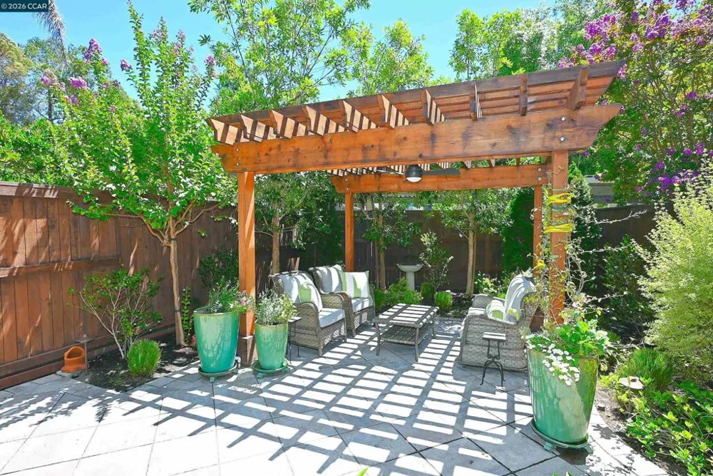 1290 Honey Trail Walnut Creek, CA 94597
