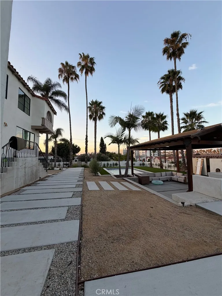 3454 W 48th Street Windsor Hills, CA 90043