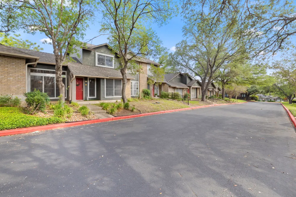 1015 E Yager Lane #115 Austin, TX 78753