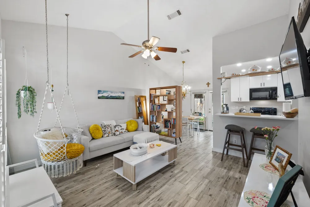 1015 E Yager Lane #115 Austin, TX 78753