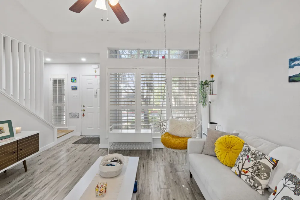1015 E Yager Lane #115 Austin, TX 78753