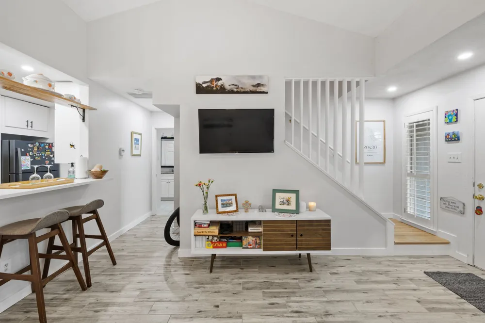 1015 E Yager Lane #115 Austin, TX 78753