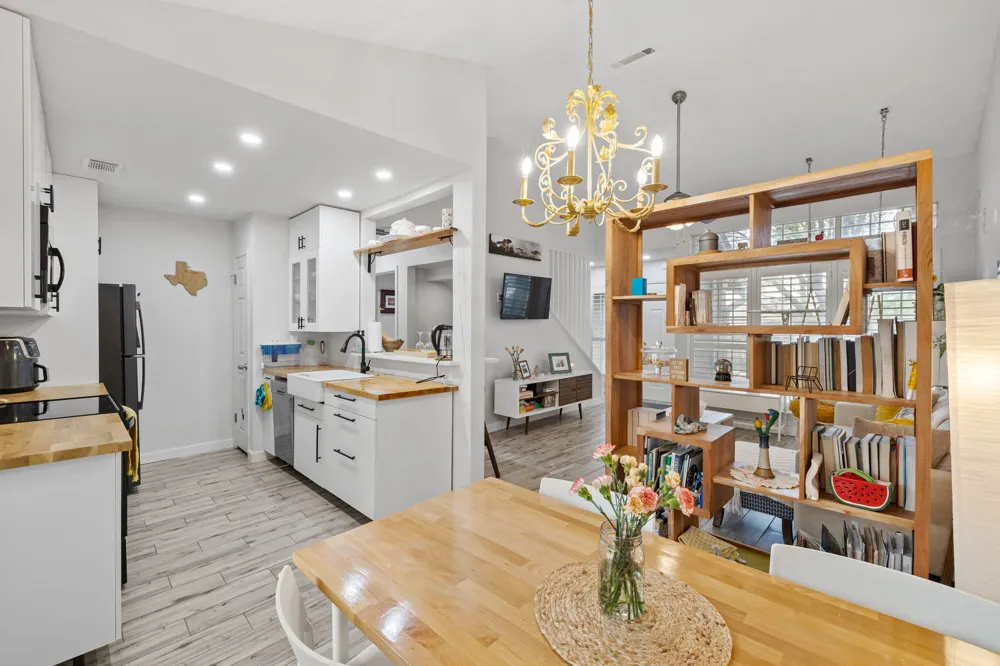 1015 E Yager Lane #115 Austin, TX 78753