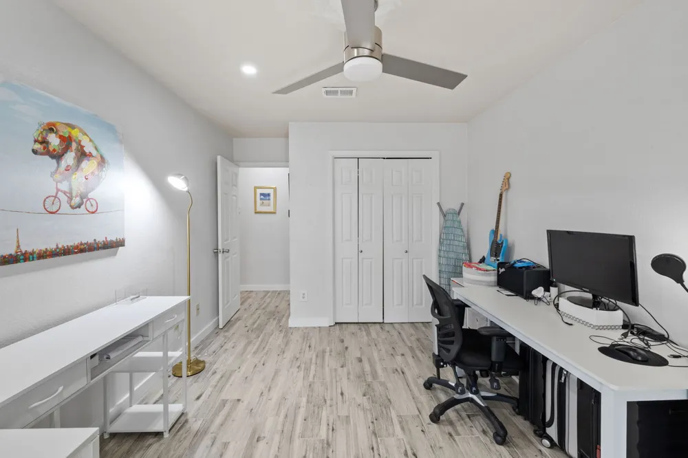 1015 E Yager Lane #115 Austin, TX 78753