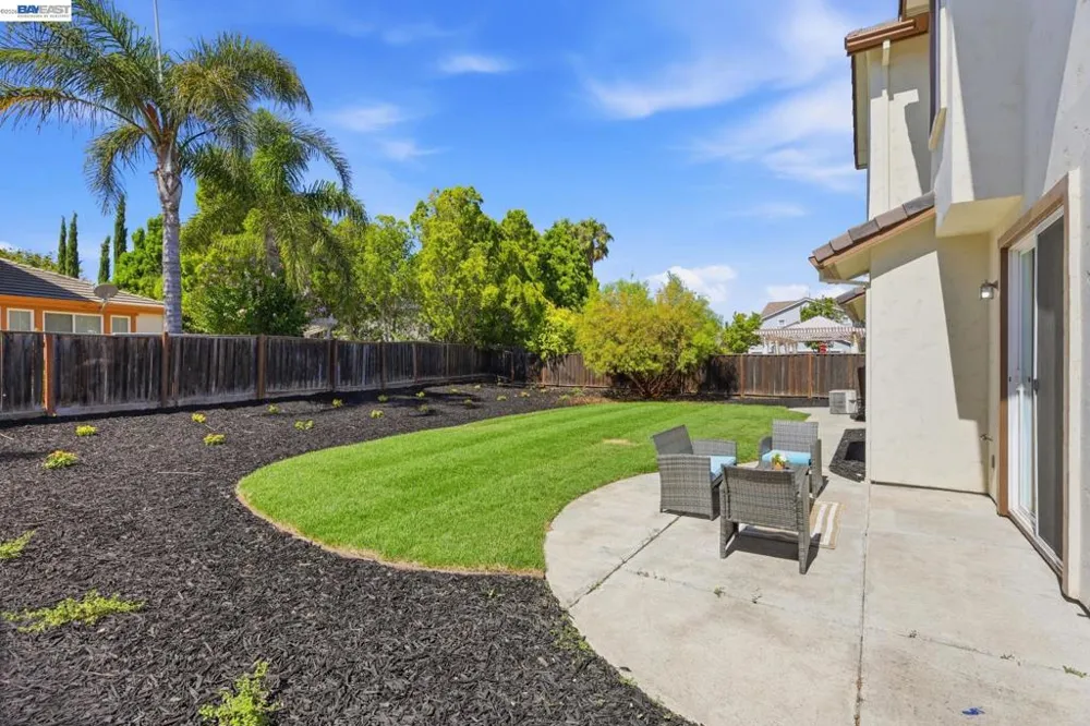 24 E Heritage Dr Mountain House, CA 95391